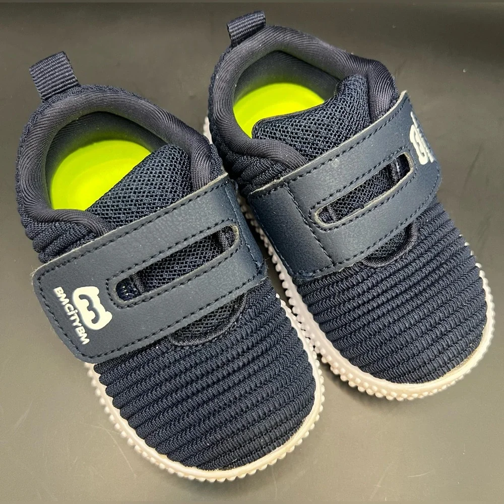 BMCityBM- Navy Kids Sneakers, Size: 4‎